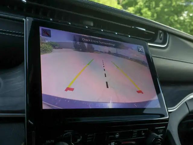 2024 Jeep Grand Cherokee L Limited- Memory / Heated Seats - Pwr in Cars & Trucks in Barrie - Image 39