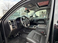 2016 GMC Sierra 1500 Denali Crew Cab 4X4 6.2LTR V8 JUST SPENT $9,000 ON THE MOTOR (New lifters, new... (image 9)