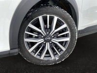 This Nissan Kicks has a dependable Regular Unleaded I-4 1.6 L/98 engine powering this Variable trans... (image 6)