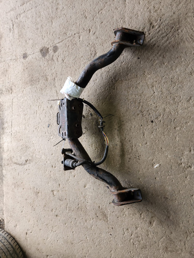 2010 ACURA MDX HITCH in Other Parts & Accessories in Kitchener / Waterloo