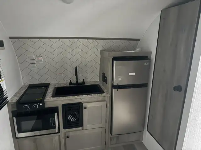 2026 Sunset Park RV Sunlite TH 14TH in Travel Trailers & Campers in Longueuil / South Shore - Image 7