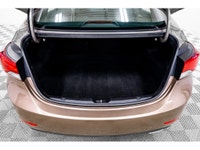 HYUNDAI ELANTRA LIMITED 2016 Sièges en cuir Sièges avant chauffants Volant chauffant Toit ouvrant él... (image 9)