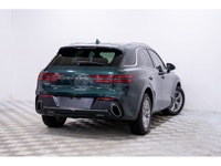 Le Genesis GV70 Select 2023 est un SUV compact de luxe qui incarne l'élégance, le confort et la perf... (image 4)