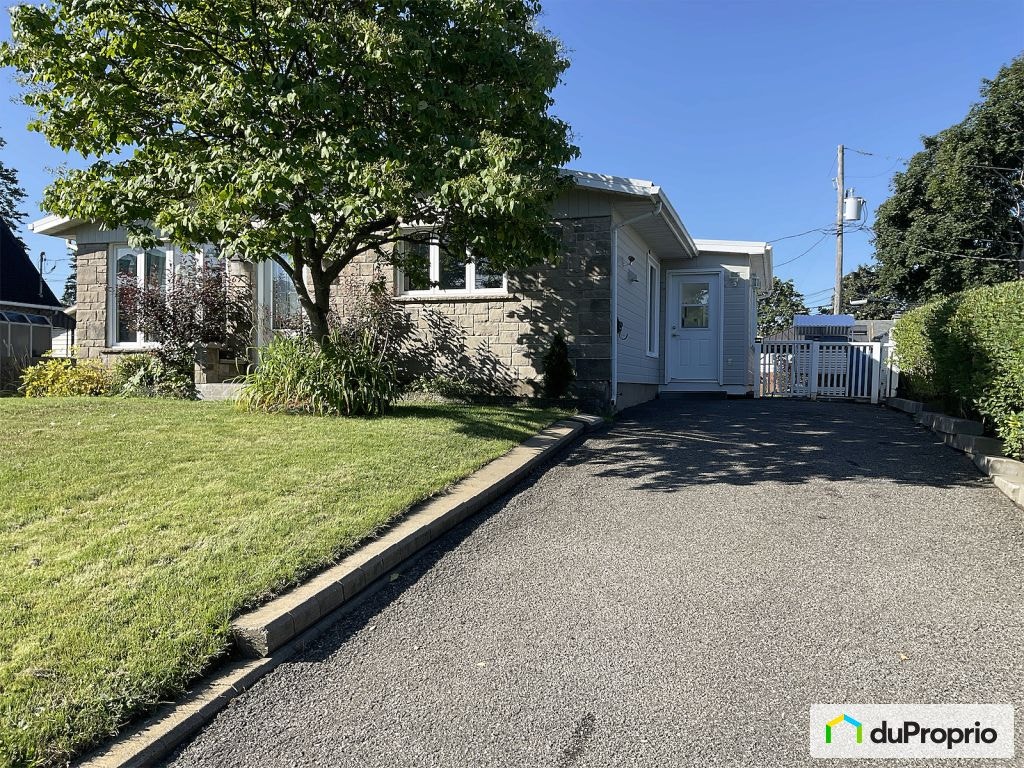 $469,900 - Bungalow for sale in Duberger — photo 2