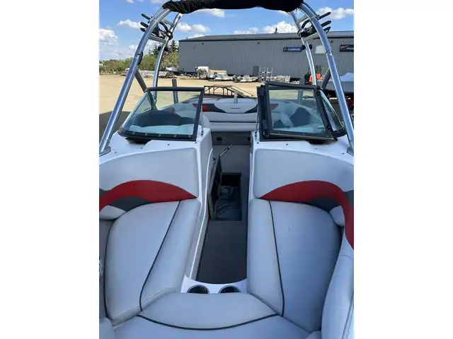 2008 Moomba Mobius LSV in Powerboats & Motorboats in Lloydminster - Image 6