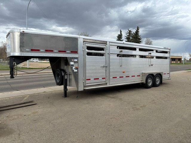 2027 Wilson RANCH HAND SLAT SIDE STOCK TRAILER | Farming Equipment ...