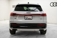 This Audi Q5 boasts a Intercooled Turbo Gas/Electric I-4 2.0 L/121 engine powering this Automatic tr... (image 6)