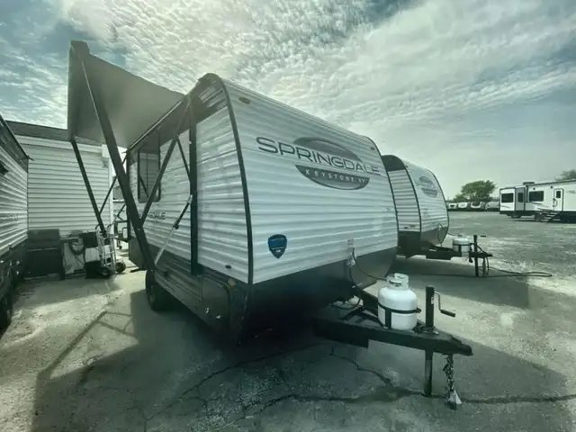 2025 Keystone RV Springdale Classic Mini 1400RE in Travel Trailers & Campers in Bedford - Image 2