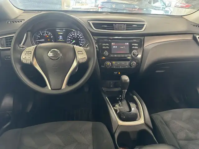 2016 Nissan Rogue FWD 4dr SV in Cars & Trucks in Longueuil / South Shore - Image 16