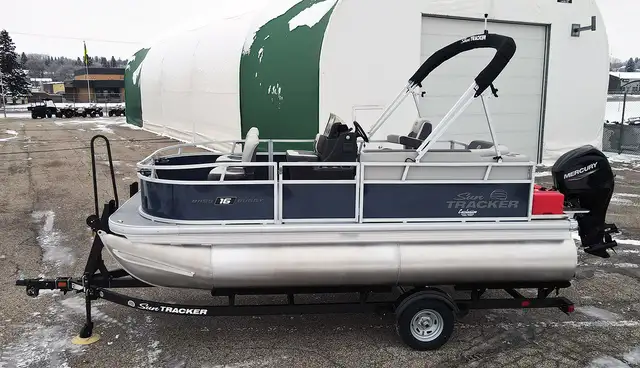 2026 Sun Tracker Bass Buggy 16 XL Select Pontoon boat in Powerboats & Motorboats in Prince Albert - Image 4