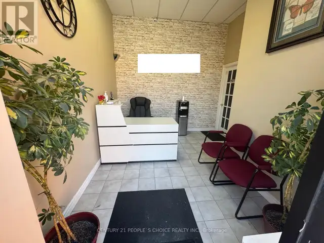21 - 4801 STEELES AVENUE W Toronto (Humber Summit), Ontario62863753446146122