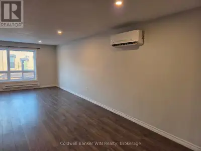 This oversized 3 bedroom apartment with air conditioning is available for immediate occupancy. The u...