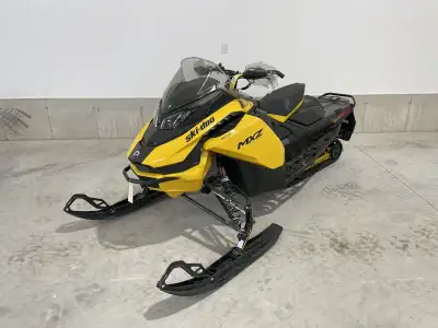 2025 SKI-DOO MXZ ADRENALINE 600R E-TEC SNOWMOBILE STOCK #A101423 ROTAX 600R E-TEC TURBO ENGINE 129x1...