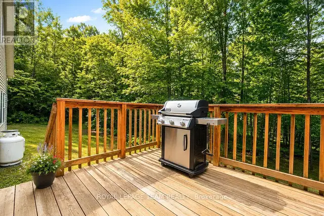 698 BARRYVALE ROAD Greater Madawaska, Ontario in Houses for Sale in Renfrew - Image 15