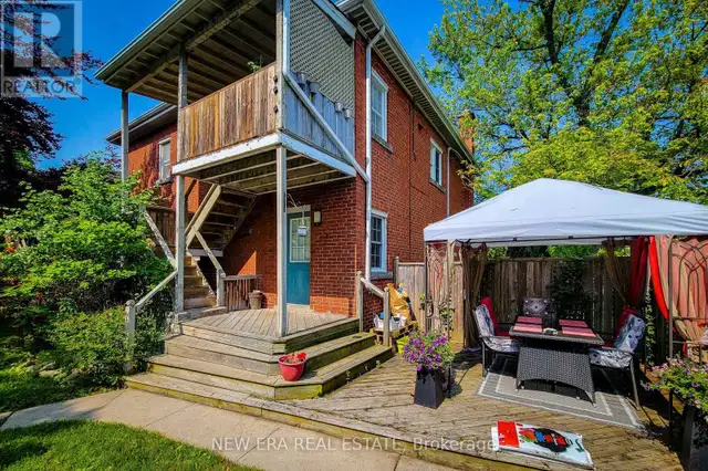 131 ERINDALE AVENUE Hamilton (Rosedale), Ontario63006662903939123