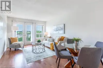 INCREDIBLE LOCATION JUST MINUTES TO APPLEBY GO, SHOPPING AND RESTAURANTS. THIS BRIGHT AND SPACIOUS U...