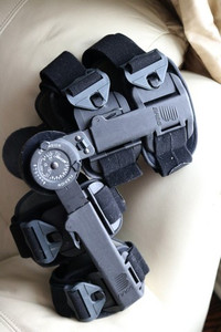 Breg T Scope Premier Post-Op Knee Brace (T Scope Premier XL) 