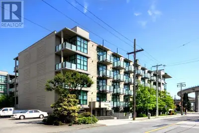 517 8988 HUDSON STREET Vancouver, British Columbia