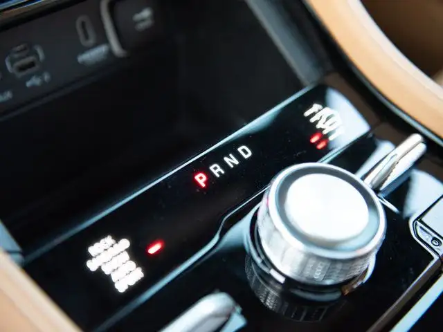 2025 Jeep Grand Cherokee L Summit in Cars & Trucks in Calgary - Image 18