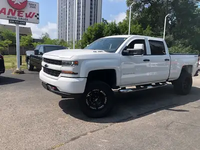2018 chevrolet silverado crew cab 5.3v8 4x4 safety included - lifted with 35 inch tires new tires wi...