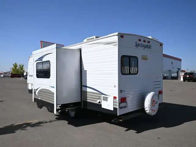 2013 Springdale 241 in Travel Trailers & Campers in St. Albert - Image 5