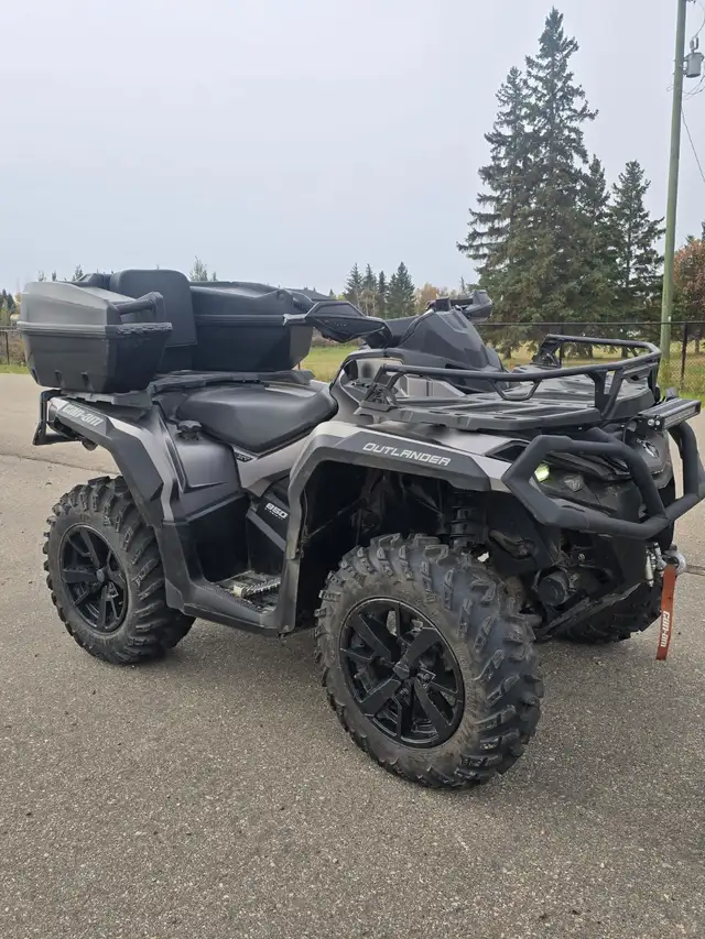 2023 CAN AM OUTLANDER XT 850-BLACK! in ATVs in Edmonton - Image 2
