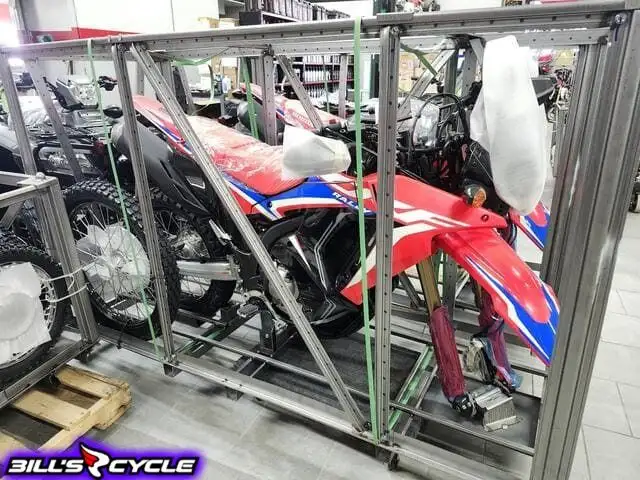 2024 HONDA CRF 300 LRAR Rally, Dual Sport ABS Red in Street, Cruisers & Choppers in Winnipeg - Image 2