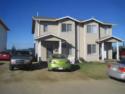 West Blackfalds One (1) Block from the Abbey Centre #9 - Lakeview Close, Blackfalds No Pets : No Smo...
