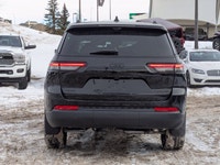 This Jeep Grand Cherokee L has a durable Regular Unleaded V-6 3.6 L/220 engine powering this Automat... (image 6)