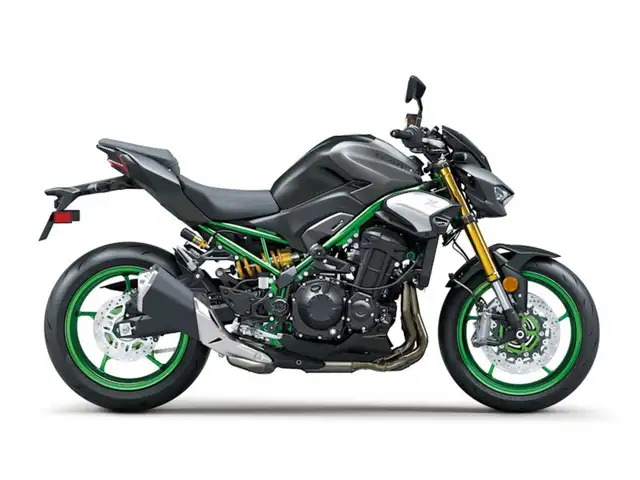2026 Kawasaki Z900 SE in Street, Cruisers & Choppers in Hamilton - Image 2