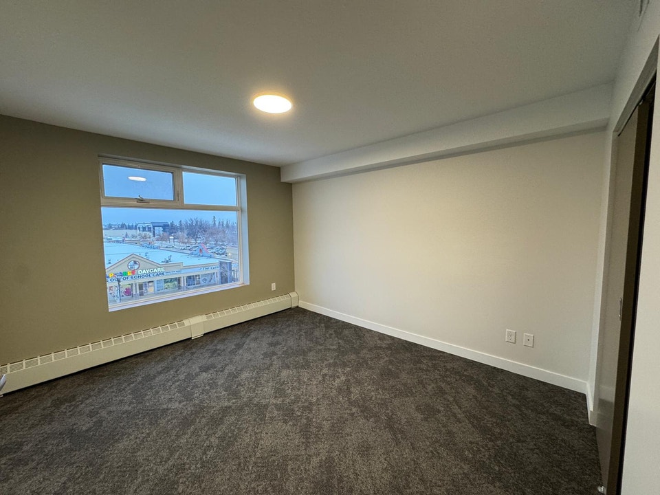 4707 50 Street, Red Deer, AB 5