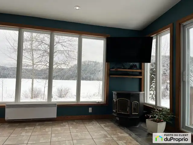 $395,000 - 1 1/2 Storey for sale in Baie-Comeau62863773948034123
