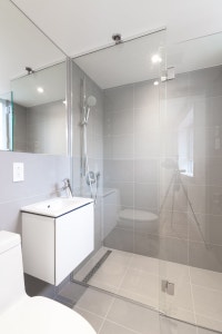 Renovated Akelius studio apartment for rent. Located near blvd Saint-Laurent in the Plateau Mont-Roy... (image 7)