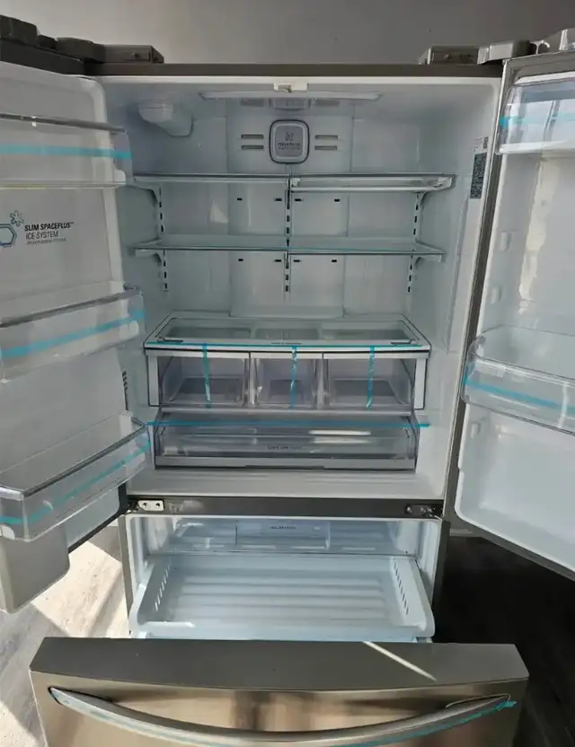 CAN DELIVER LG 36" Stainless Steel French Door Fridge Freeze in Refrigerators in Hamilton - Image 4