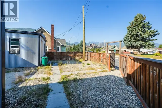 1406 FOURTH Avenue Trail, British Columbia in Houses for Sale in Nelson - Image 20