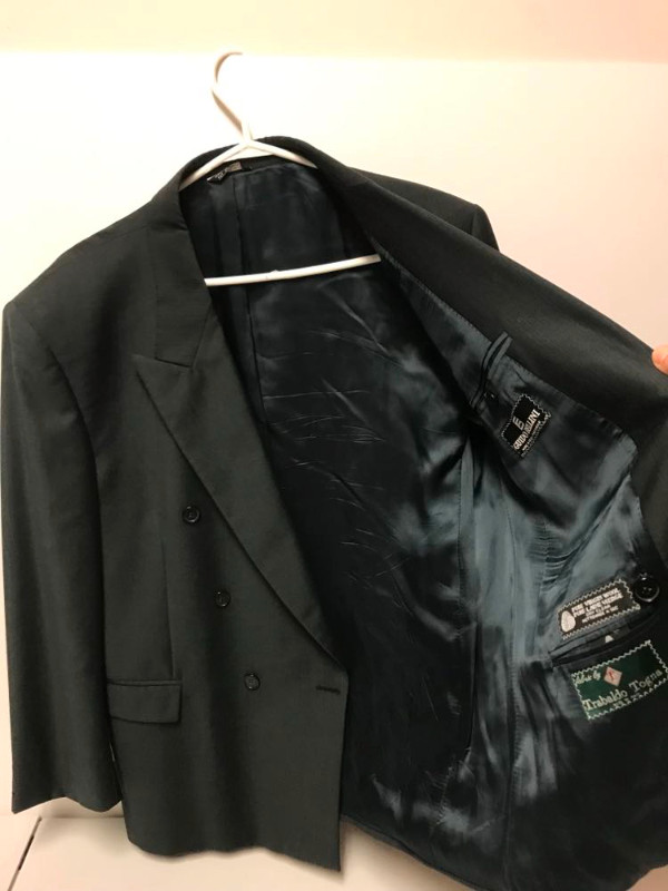 Moores Guido Bellini Tailored Suit Jacket in Men's in Oakville / Halton Region - Image 2