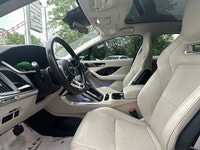Cooled Seats, Head Up Display, Navigation, Sunroof, Hearted Steering Wheel! This compact luxury cros... (image 5)