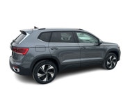 Welcome to Country Hills Volkswagen 2024 Volkswagen Taos Comfortline AWD Our team of knowledgeable p... (image 9)