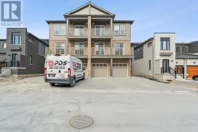 6 - 23 HAY LANE Barrie, Ontario