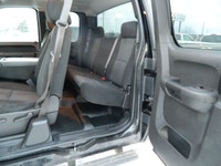 Welcome to Central Truck Sales. 2011 SLE 2500 ¾ TON 4X4 / QUAD CAB SHORT BOX ,6.0L ( gas) engine aut... (image 8)