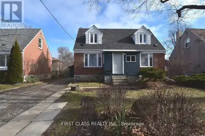FRONT - 319 SENLAC ROAD Toronto (Willowdale West), Ontario