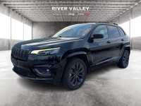 HEATED FRONT SEATS, HEATED STEERING WHEEL, REMOTE ENGINE START, POWER LIFTGATE, TRAILER SWAY CONTROL... (image 7)