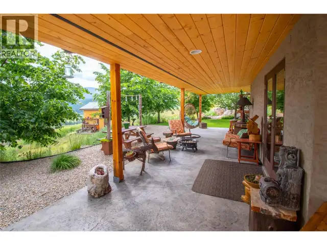 1225 Round Lake Road Armstrong, British Columbia in Houses for Sale in Vernon - Image 37
