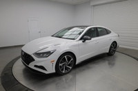 LEATHER STEERING WHEEL, TURBOCHARGED, NAVIGATION SYSTEM, PREMIUM SOUND SYSTEM, PANORAMIC ROOF, ADAPT... (image 3)