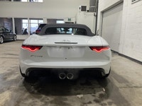 Le Jaguar F-TYPE 2019 décapotable offert chez AutoStudio 72 à Mirabel propose une présentation nette... (image 4)