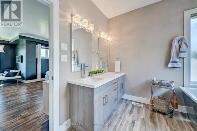 146 GREEN GATE BOULEVARD Cambridge, Ontario in Houses for Sale in Kitchener / Waterloo - Image 28