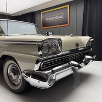 Check out this 1959 Ford Fairlane Galaxie 500 Convertible. This is a big, beautiful cruiser. Very ni... (image 5)