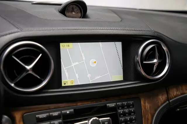 2013 Mercedes-Benz SL-Class SL 550 ROADSTER V8 429HP |AIRSUSPENS in Cars & Trucks in City of Toronto - Image 32