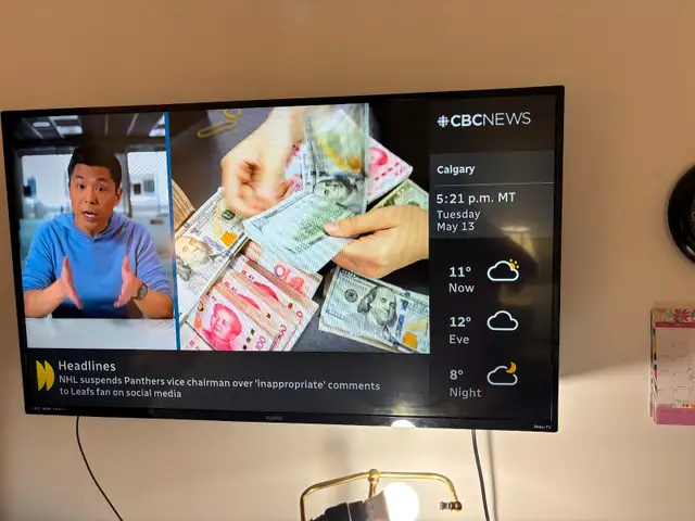 For Sale: 43-Inch Roku LED TV – HDMI | Dolby Audio in TVs in Ottawa - Image 4