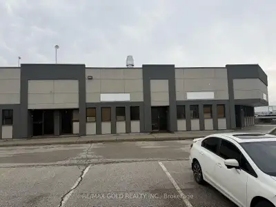 Monthly Rent: $9,600 including Tmi Location: Drew Rd & Bramalea Rd Total Area: 4700 sqft Office: 110...